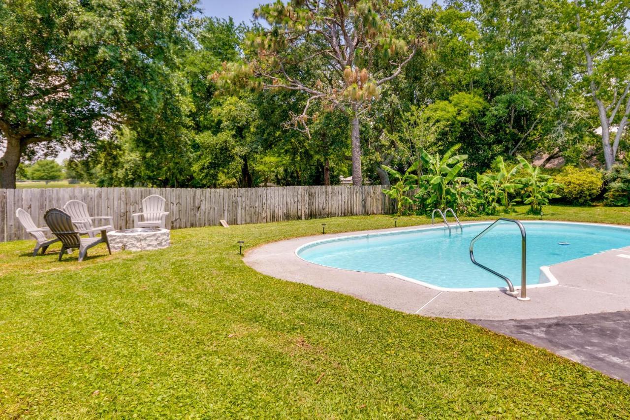 Gulf Breeze Vacation Rental For 2 With Pool Access! Εξωτερικό φωτογραφία