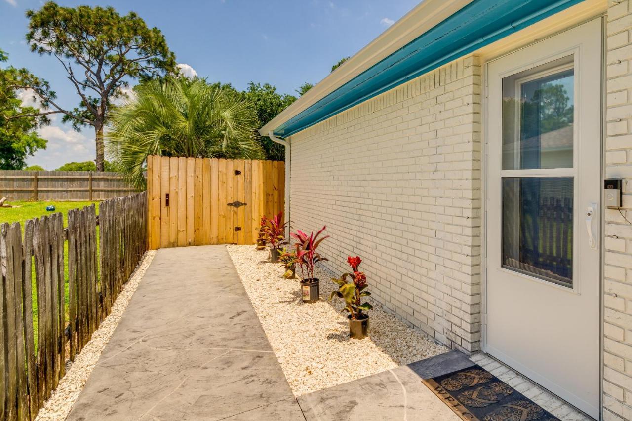 Gulf Breeze Vacation Rental For 2 With Pool Access! Εξωτερικό φωτογραφία